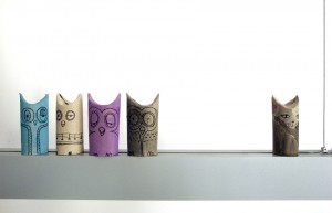 Toilet roll owls and a cat