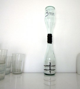 Bottle hourglass