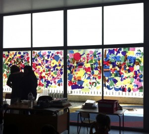 Ventanas de colores en el cole