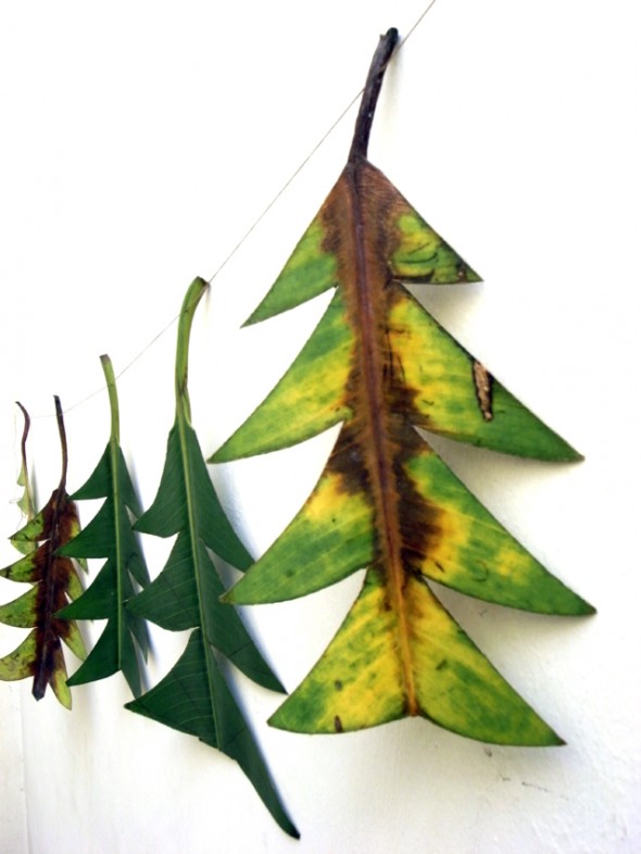 Guirnalda de arbolitos de hoja