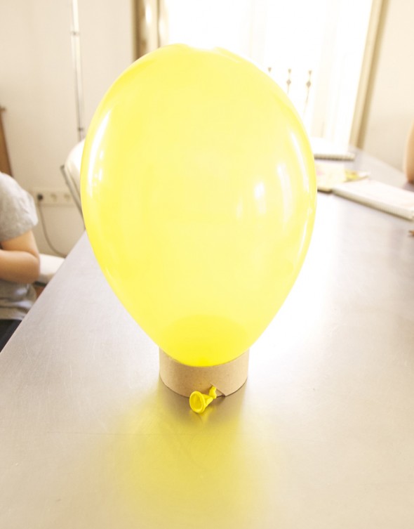 Truco: sujetar un globo