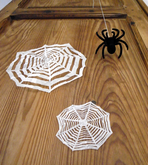 Telaraña de papel