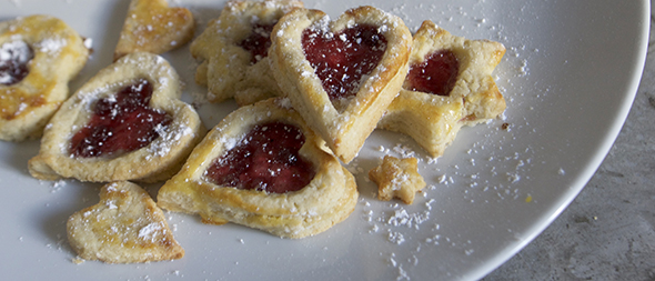Kekse mit Marmeladenherz